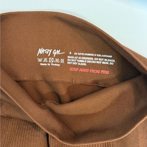 Nasty Gal Brown Ribbed Bodycon Midi Skirt - Picture 3 of 3